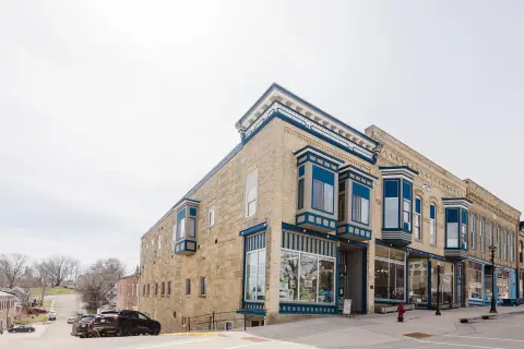 Historic Mixed-Use Building in Mineral Point