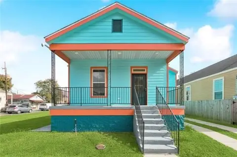 New Orleans Duplex with Studio