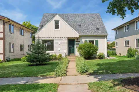 Charming Up-Down Duplex