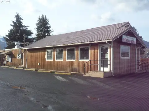 Equipped Restaurant Building