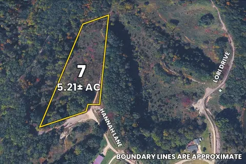 Residential Land in Irvine, KY