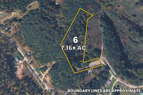 Residential Land in Irvine, KY