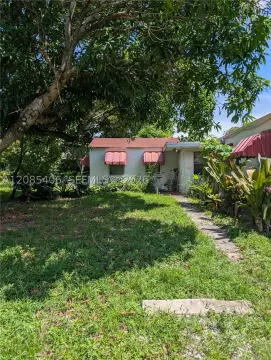 Duplex Property on Large Lot