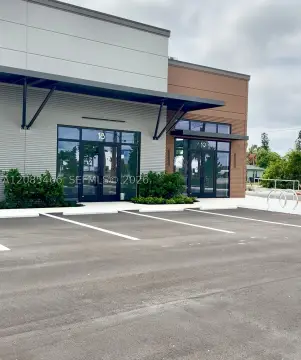 Retail Space with Vanilla Shell Delivery