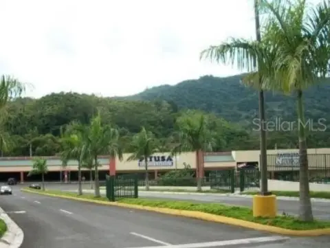 Retail Space in ADJUNTAS, PR
