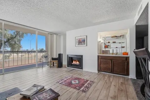 Remodeled Condo Near Las Vegas Strip