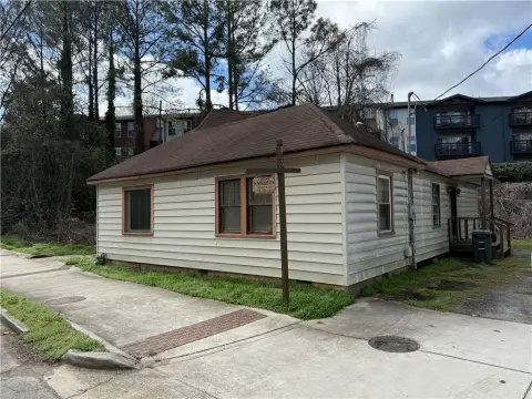 Single-Family Redevelopment Opportunity