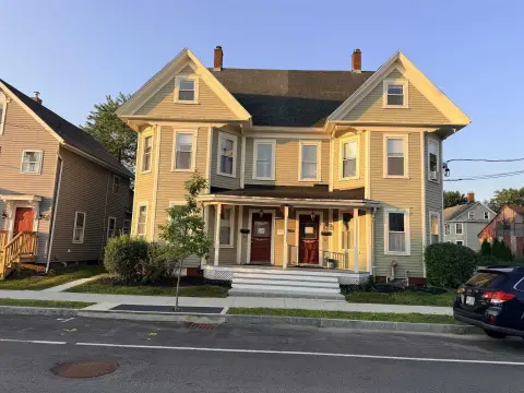 Three-Level Mixed-Use Property