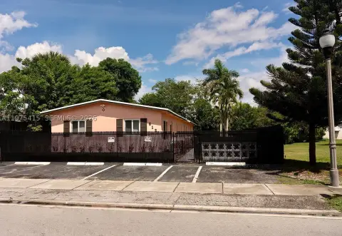 Renovated Triplex with New Roof