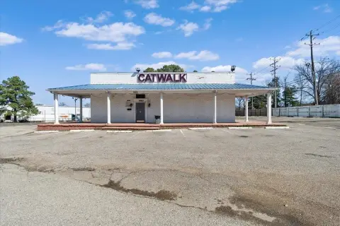 Lamar Avenue Corner Lot Opportunity