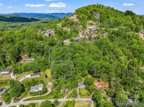 Residential Land in Hendersonville, NC