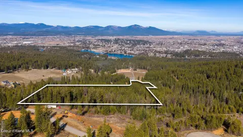 Post Falls Land with Views