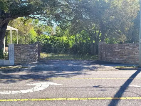 Residential Land in Up-and-Coming Tampa