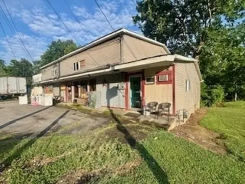 Multi-Use Commercial Opportunity in Wayne