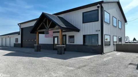Mixed-Use Property with Heated Shop