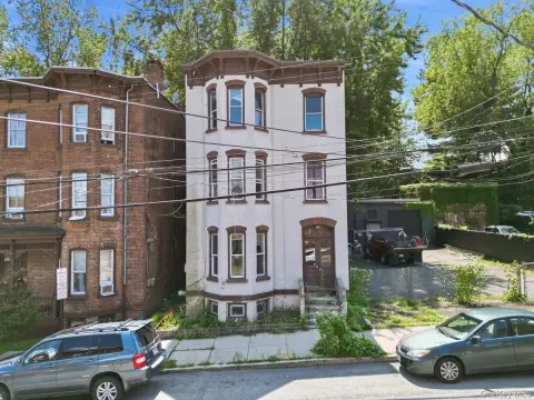 Freestanding Colonial Triplex