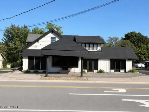 4-Suite Storefront Property
