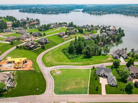 WindRiver Homesite Near Marina