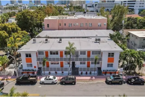 Renovated Multifamily Building in Miami Beach