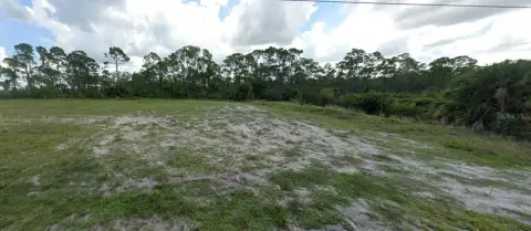 Residential Land in Cape Coral