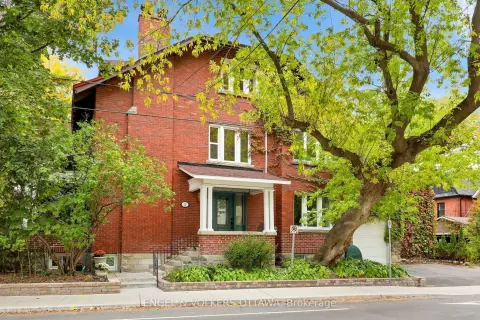 Triplex with Garage