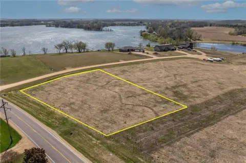 Residential Lot Near Lake Henry