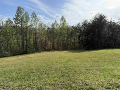 Residential Lot in Milton, WV