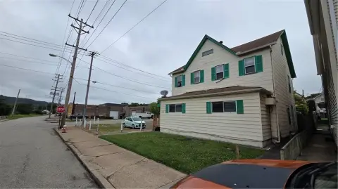 Updated Fourplex with Parking