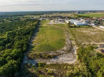 Development Land in Midlothian, TX