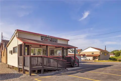 Automotive Service Property With Equipment