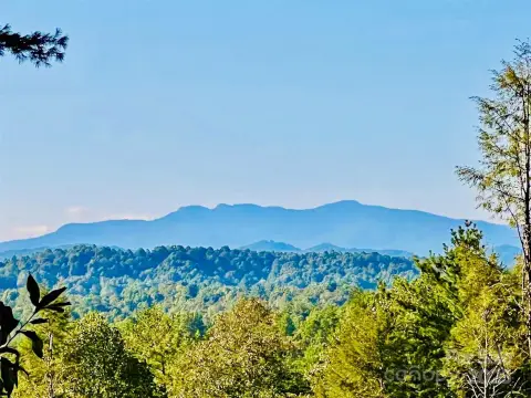 Lenoir Land with Mountain Views
