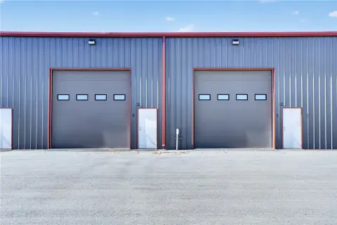 New Flex Space with Overhead Doors