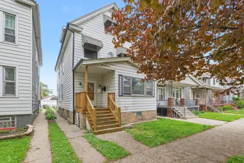 Jefferson Park Three-Unit Building