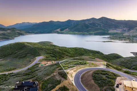 Residential Land with Scenic Views