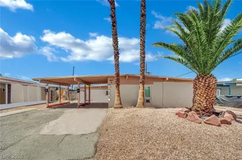 Updated Duplex Near Las Vegas Strip