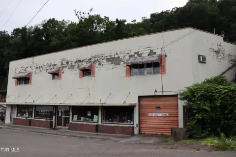 Mixed-Use Property in Appalachia, VA