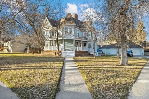 Victorian-Style 5-Plex