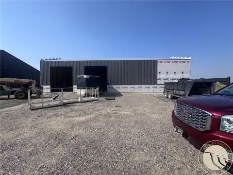 Freestanding Flex Space with Overhead Doors