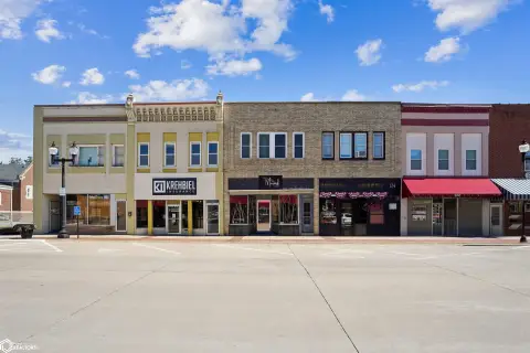 Mixed-Use Building with Apartment