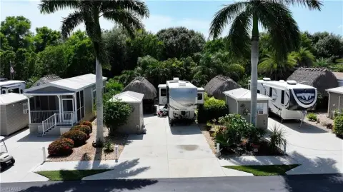 Deeded RV Lot with Tiki Hut