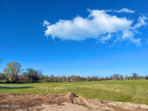 Neosho Land: Dream Home Setting