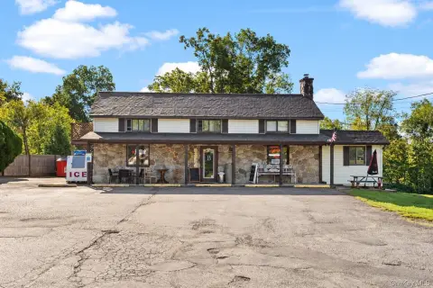Mixed-Use Property with Deli