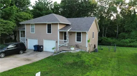 Half Duplex with Bonus Basement Room