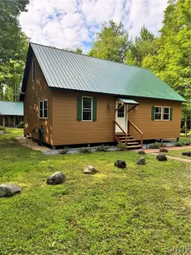 Secluded Camp on Snowbird Lake