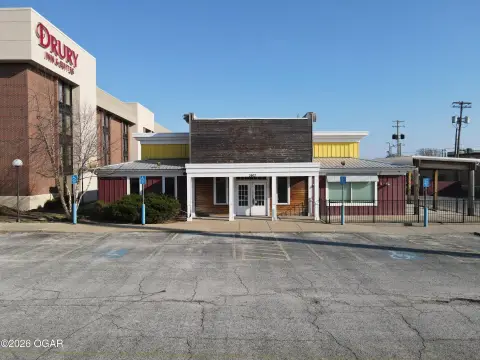 Restaurant Space on Rangeline Road