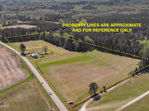 Highway-Fronting Rural Land