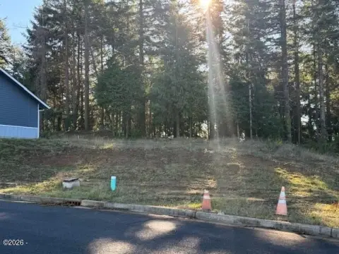 Newport Land Close to Amenities