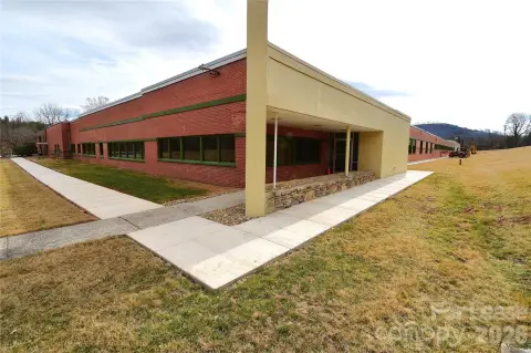 Arts-Based Hub with Retail Spaces