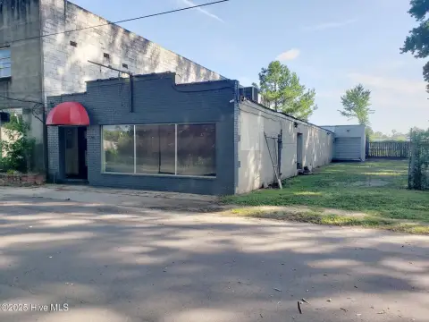 Flex Space with Workshop