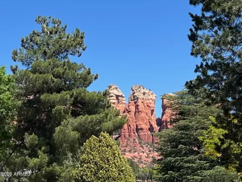 Sedona Land with Red Rock Views
